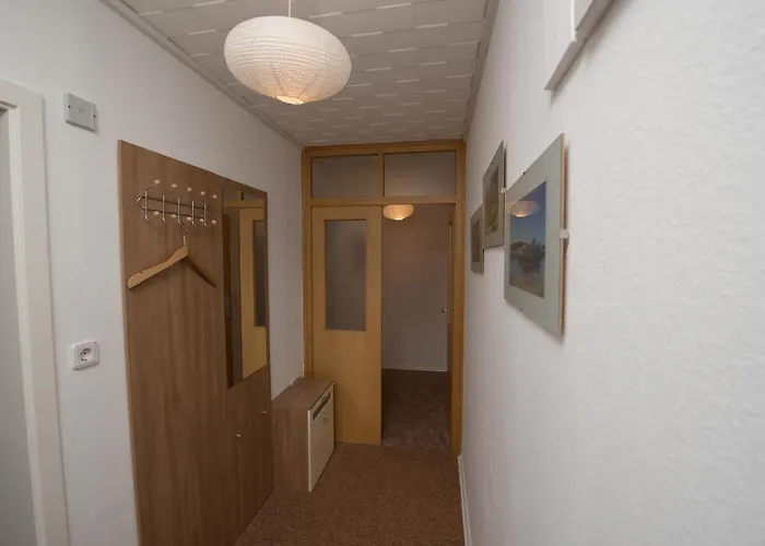 Baron Von Muenchhausen * Bodenwerder